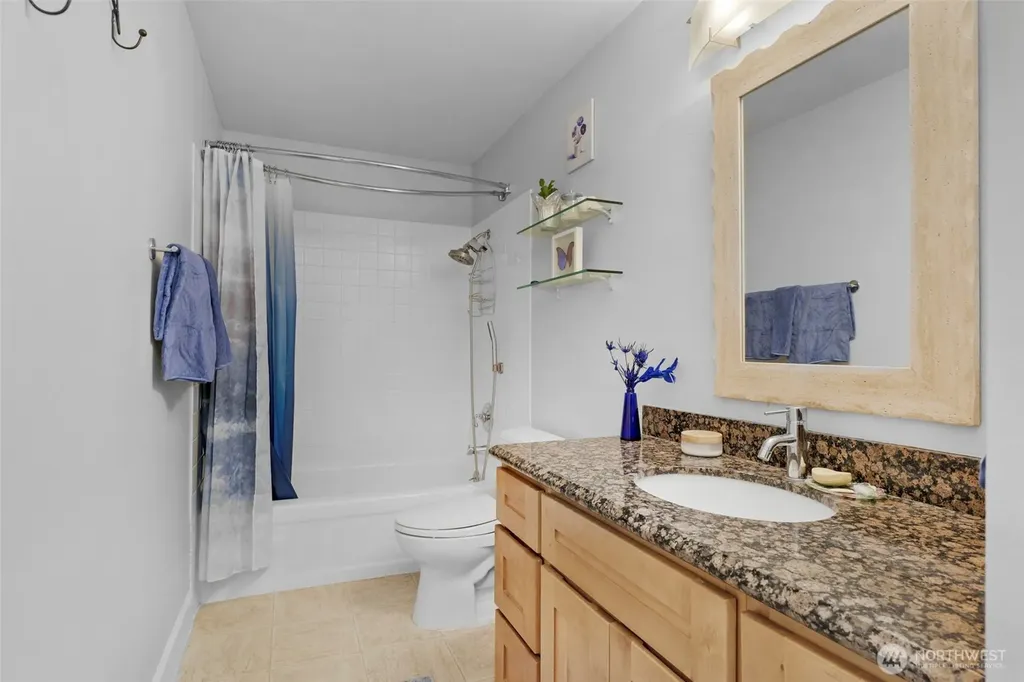 10414 SW 110th Street Vashon WA 98070