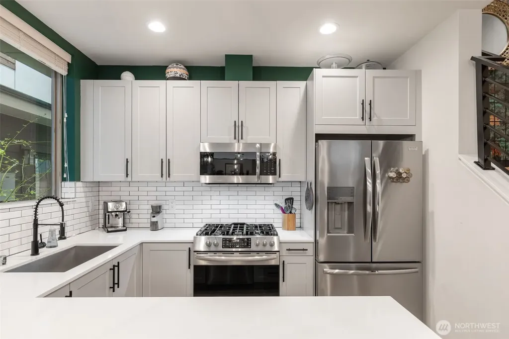 8015 Mary Avenue NW Seattle WA 98117