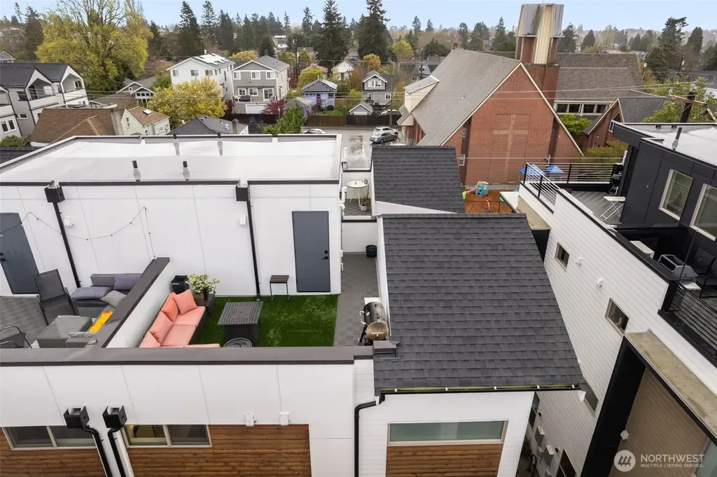 8015 Mary Avenue NW Seattle WA 98117