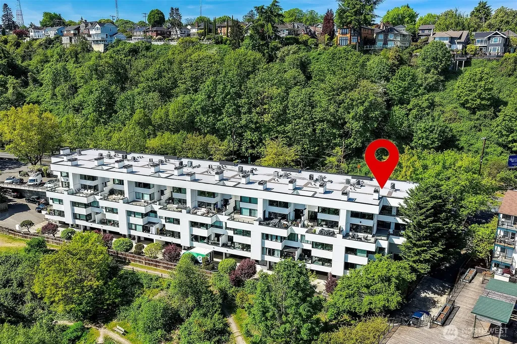 2400 Aurora Avenue N Seattle WA 98109