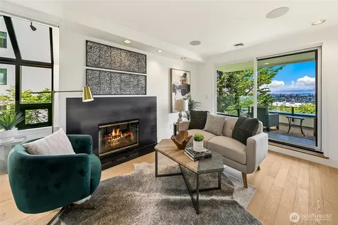 2400 Aurora Avenue N Seattle WA 98109