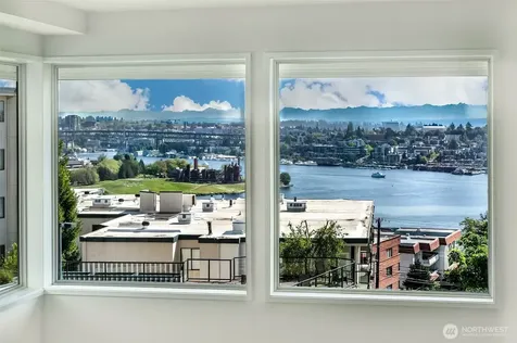 2400 Aurora Avenue N Seattle WA 98109