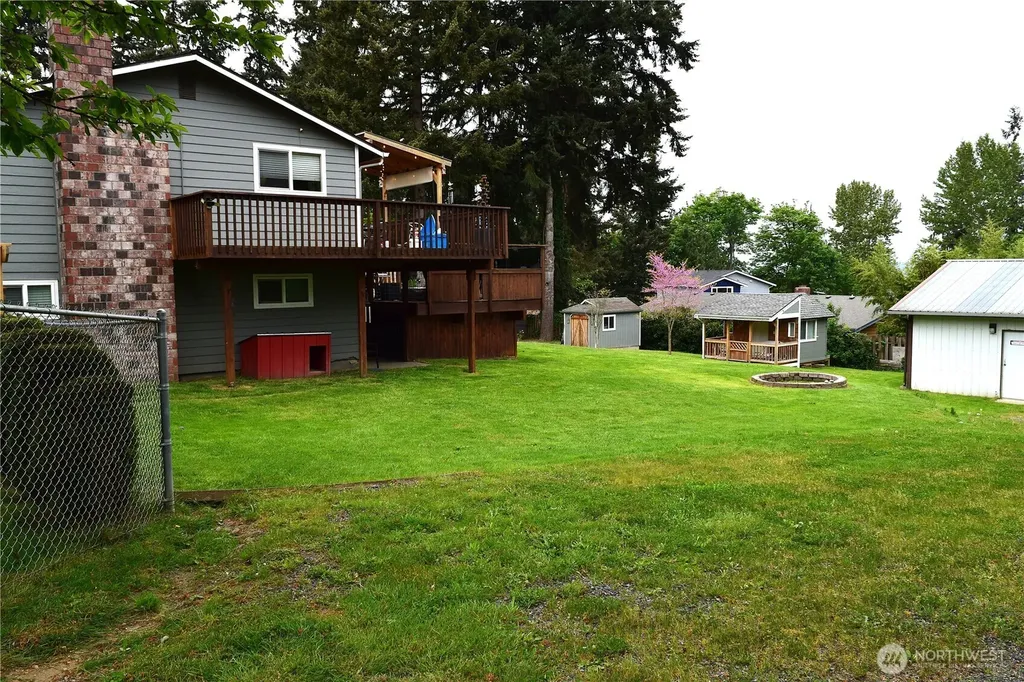 8611 Vistarama Avenue Everett WA 98208