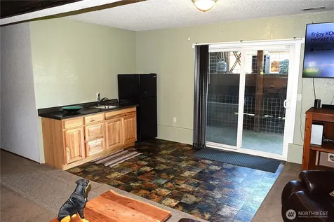 8611 Vistarama Avenue Everett WA 98208