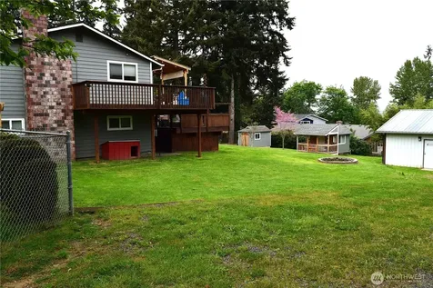 8611 Vistarama Avenue Everett WA 98208