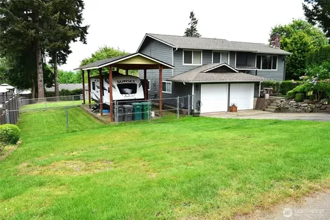 8611 Vistarama Avenue Everett WA 98208