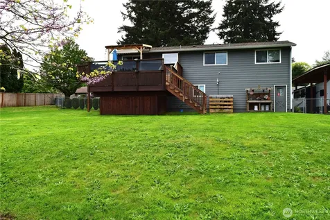 8611 Vistarama Avenue Everett WA 98208
