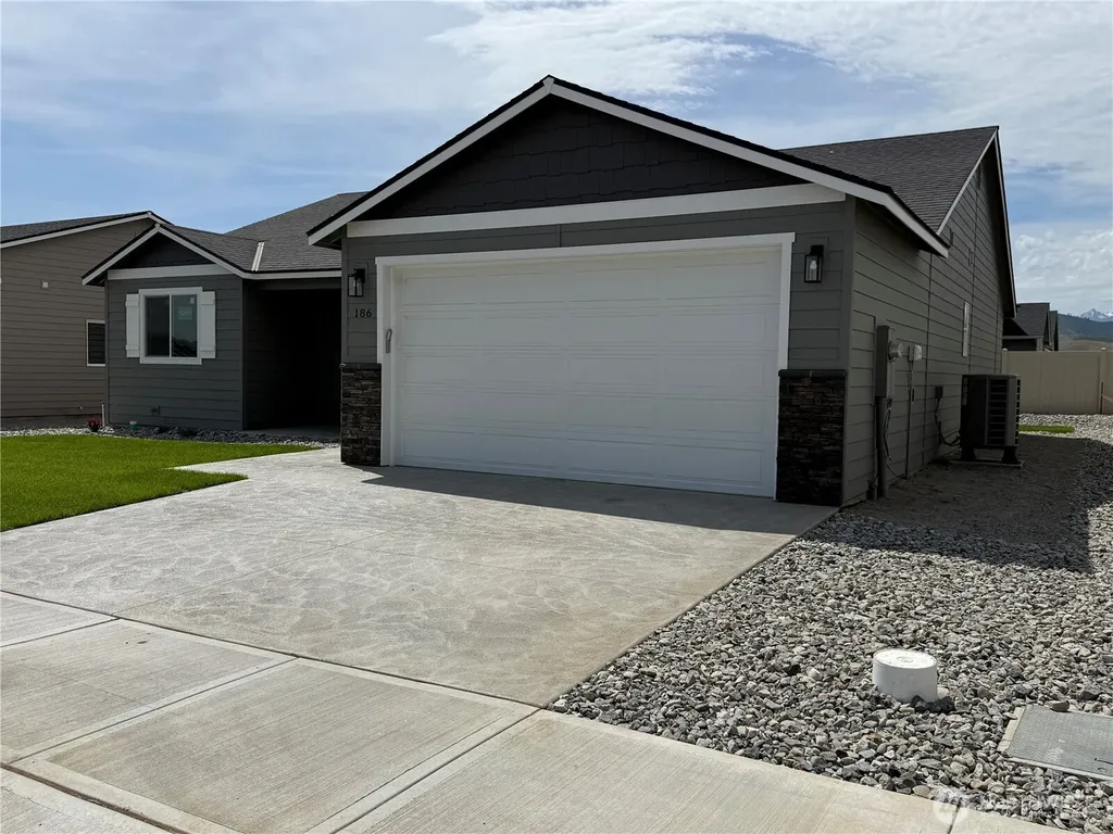 186 Salmon Drive Wenatchee WA 98801