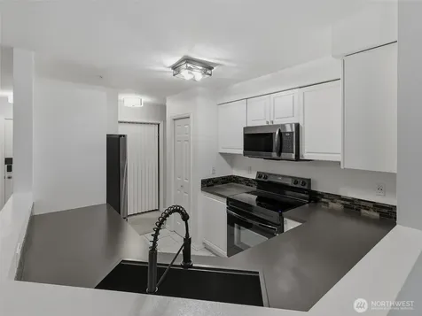 18501 SE Newport Way Issaquah WA 98027