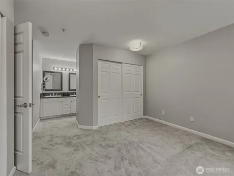 18501 SE Newport Way Issaquah WA 98027
