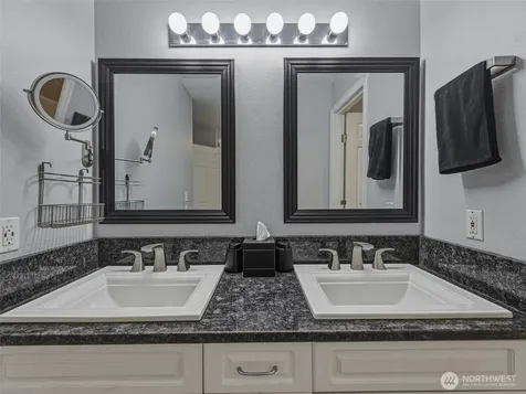 18501 SE Newport Way Issaquah WA 98027