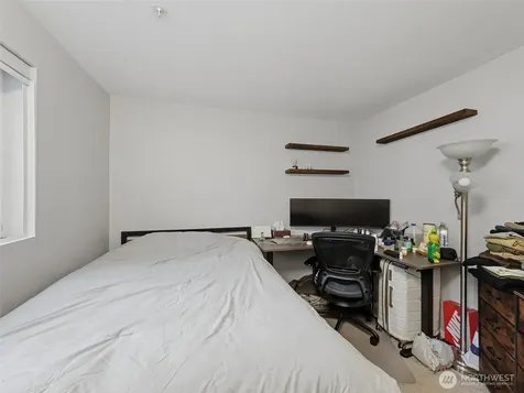 18501 SE Newport Way Issaquah WA 98027