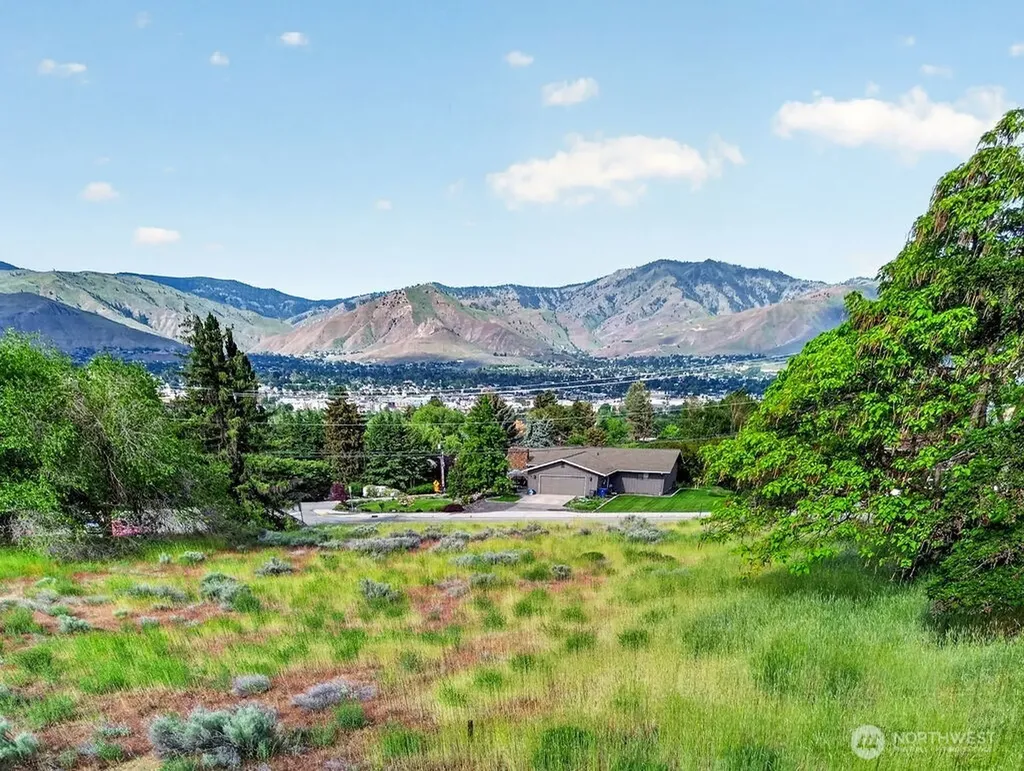 0 N Baker Avenue East Wenatchee WA 98802