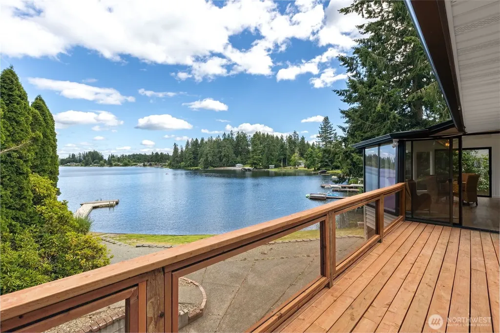 7335 Holmes Island Road SE Lacey WA 98503
