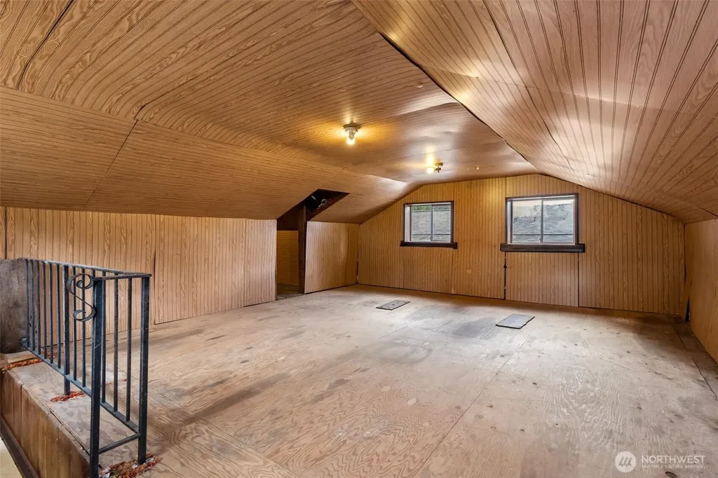 7335 Holmes Island Road SE Lacey WA 98503