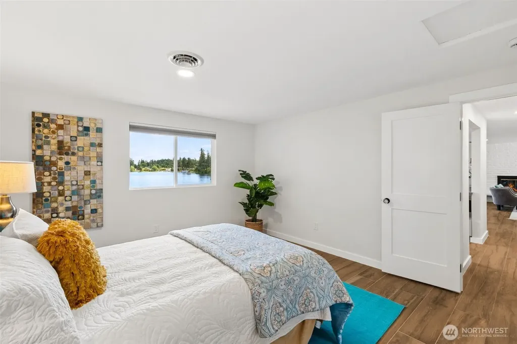 7335 Holmes Island Road SE Lacey WA 98503