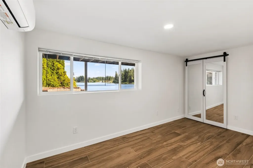7335 Holmes Island Road SE Lacey WA 98503