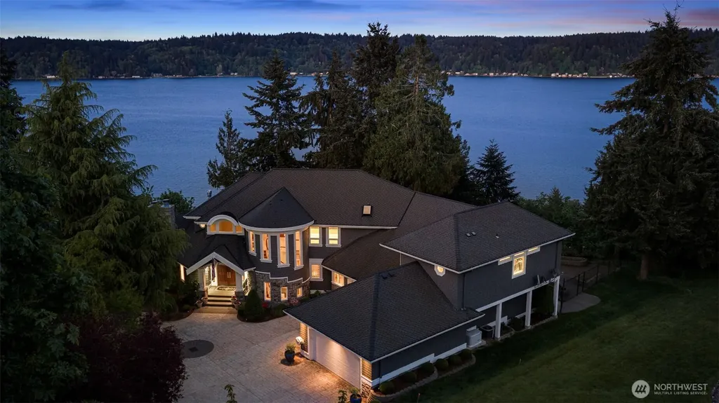 13025 Point Richmond Drive NW Gig Harbor WA 98332