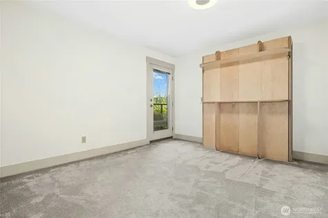 120 NW 39th Street Seattle WA 98107