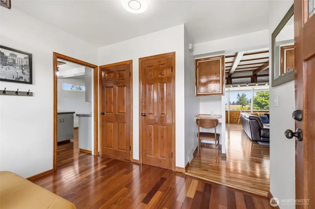 4826 Delaware Avenue Everett WA 98203