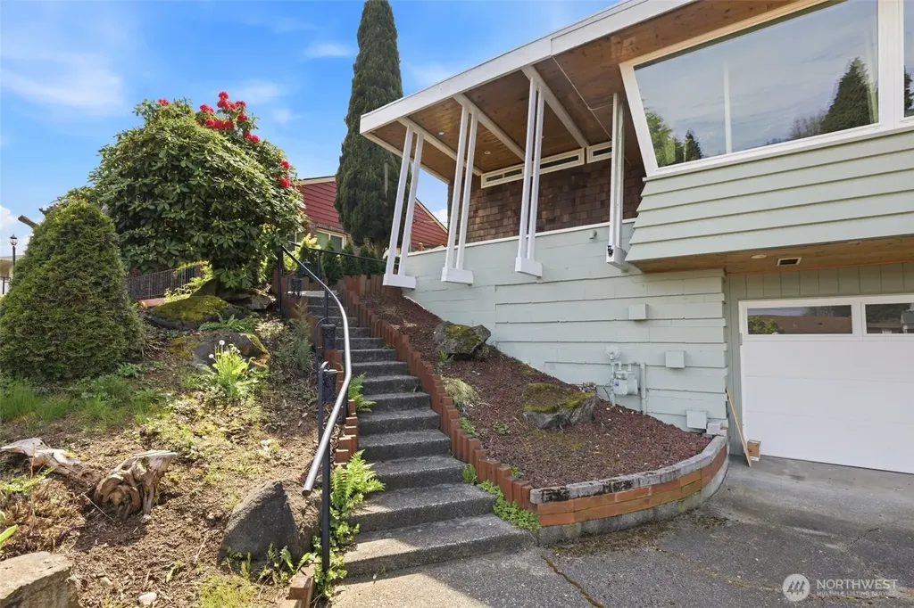 4826 Delaware Avenue Everett WA 98203