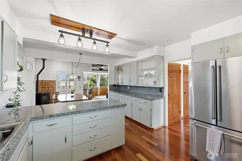 4826 Delaware Avenue Everett WA 98203