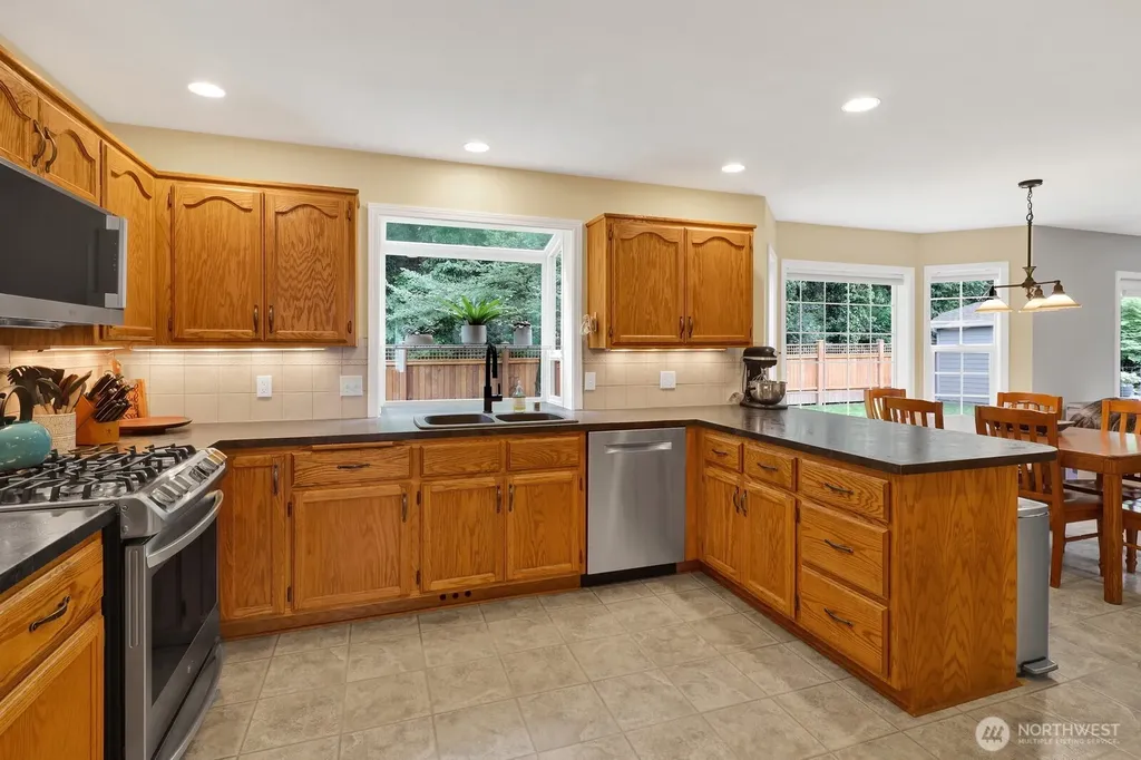 1715 Village Drive Lynden WA 98264