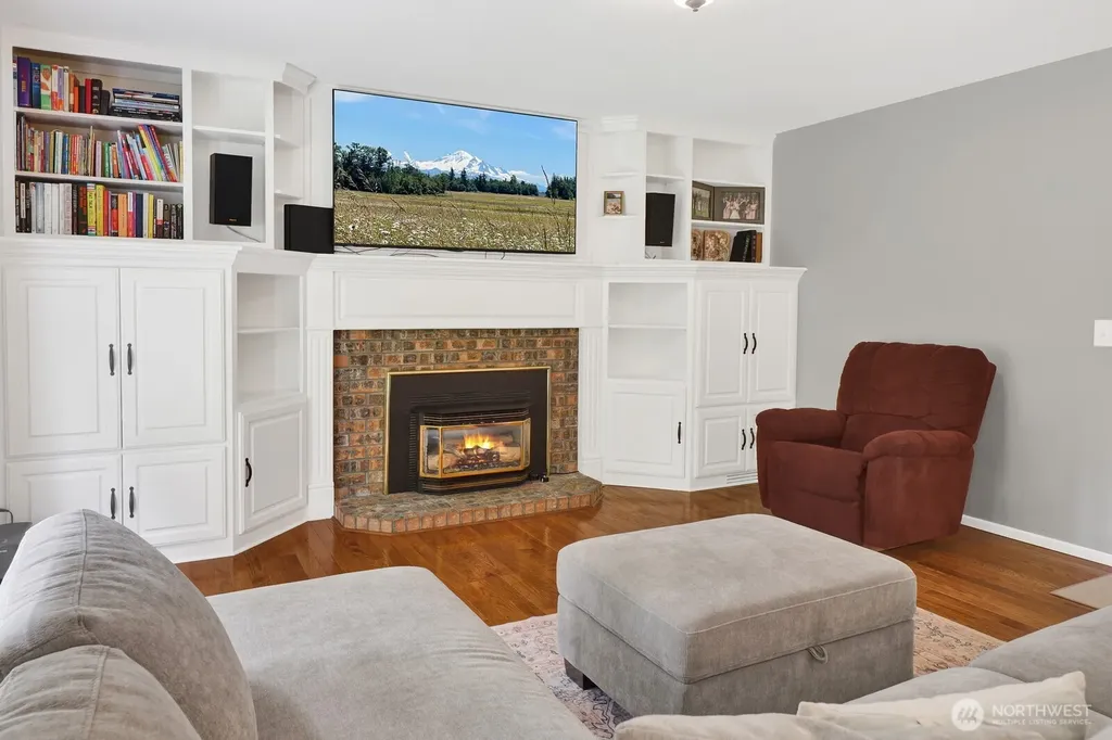 1715 Village Drive Lynden WA 98264
