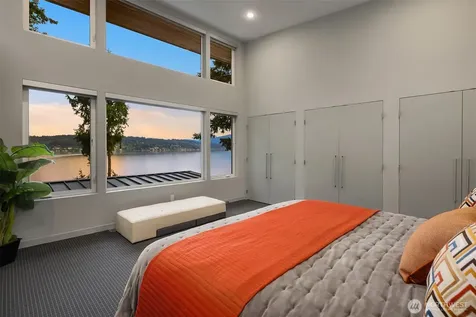 1606 W Lake Sammamish Parkway SE Bellevue WA 98008