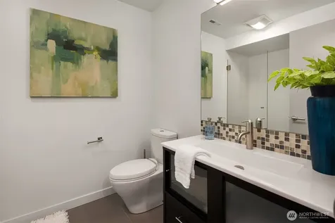 1606 W Lake Sammamish Parkway SE Bellevue WA 98008
