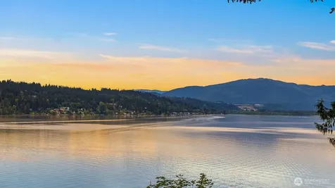 1606 W Lake Sammamish Parkway SE Bellevue WA 98008