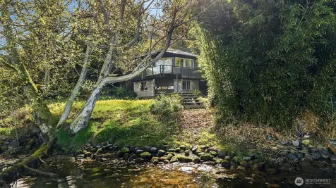 1363 Country Club Drive Camano Island WA 98282
