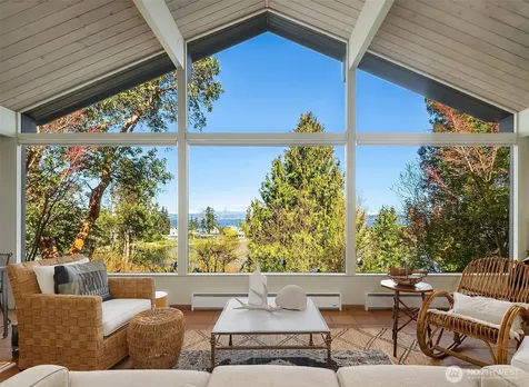 1363 Country Club Drive Camano Island WA 98282