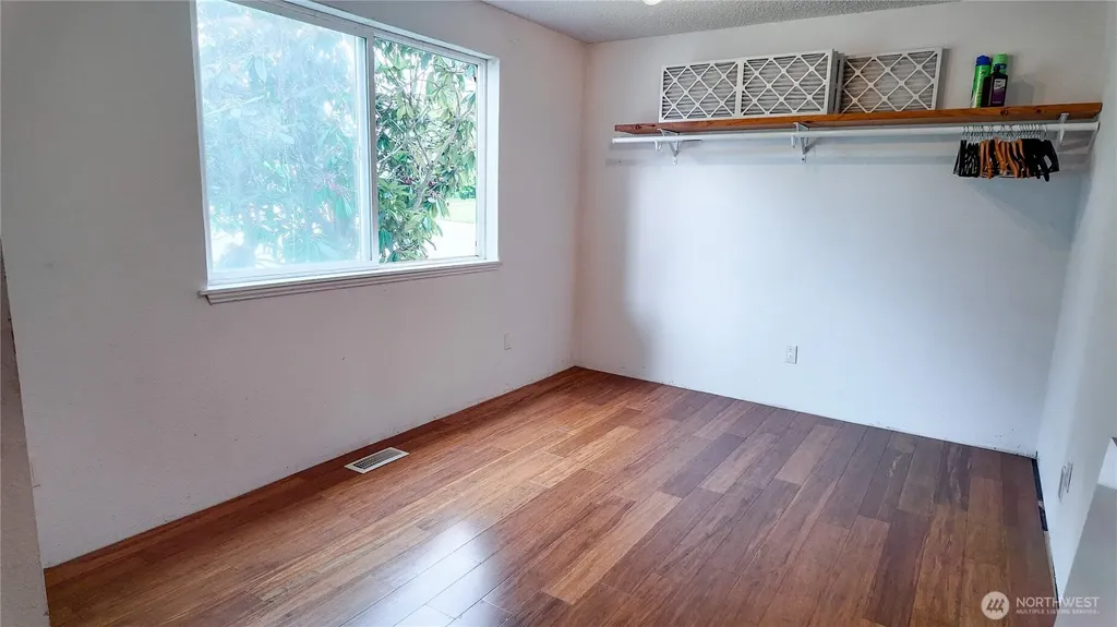 37702 27th Place Federal Way WA 98003