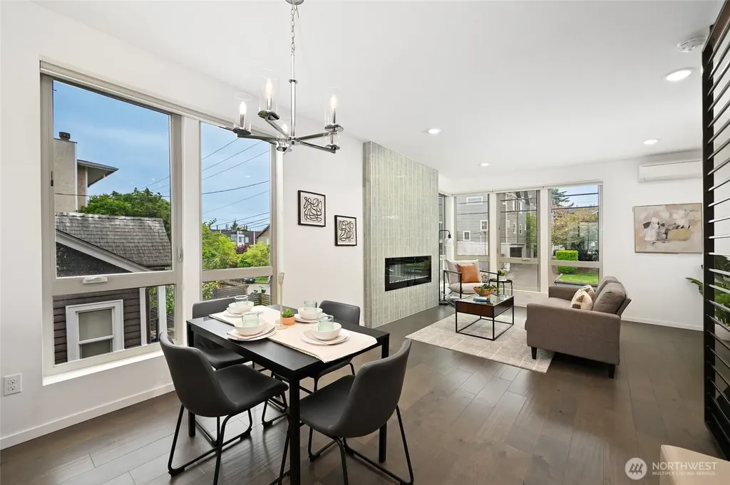 738 N 95th Seattle WA 98103