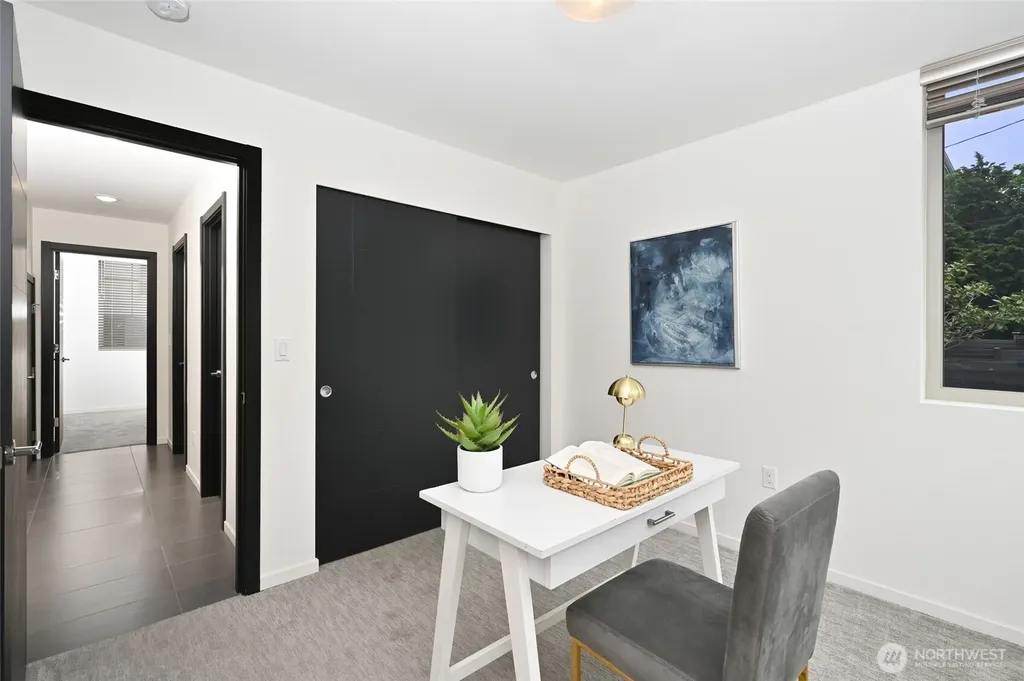 738 N 95th Seattle WA 98103