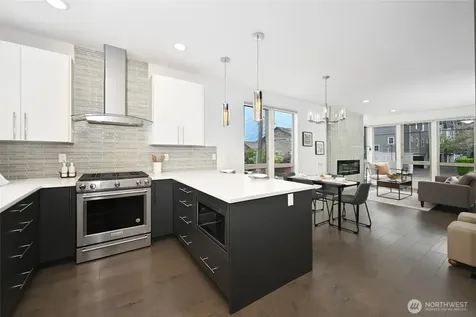 738 N 95th Seattle WA 98103