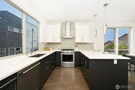 738 N 95th Seattle WA 98103