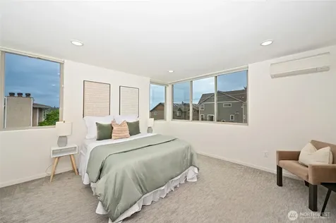 738 N 95th Seattle WA 98103