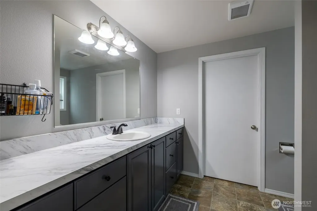 3381 Jackson Highway Chehalis WA 98532