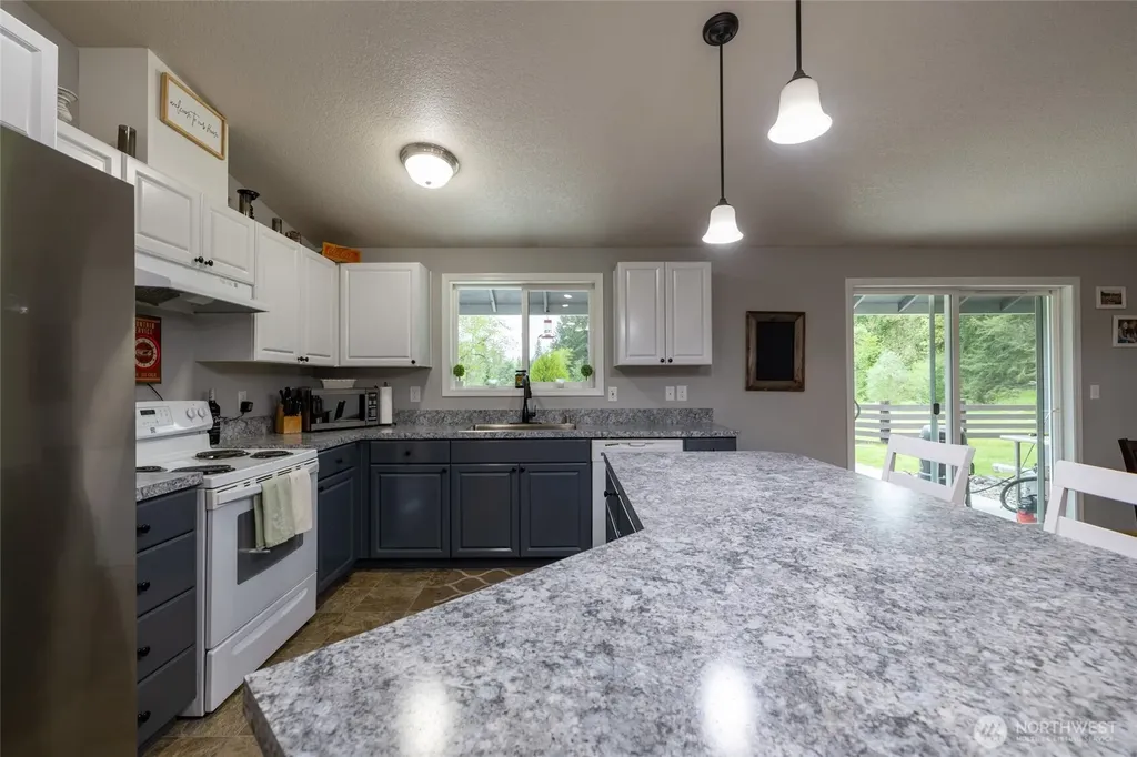 3381 Jackson Highway Chehalis WA 98532