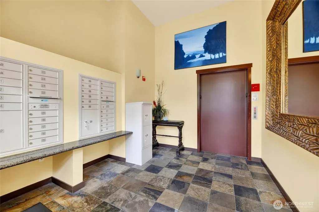 12534 15th Avenue NE Seattle WA 98125