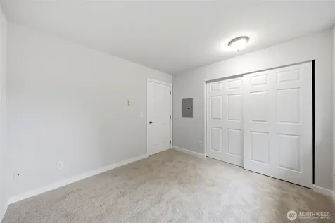 9210 Market Place Lake Stevens WA 98258