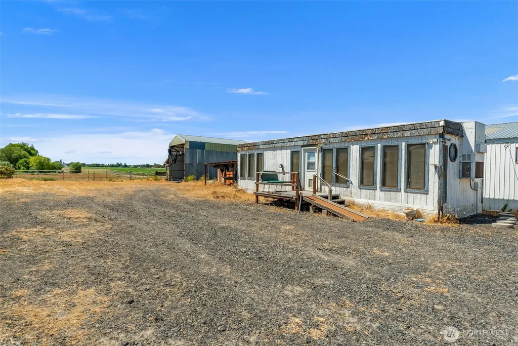 721 Rd 20 NE Soap Lake WA 98851