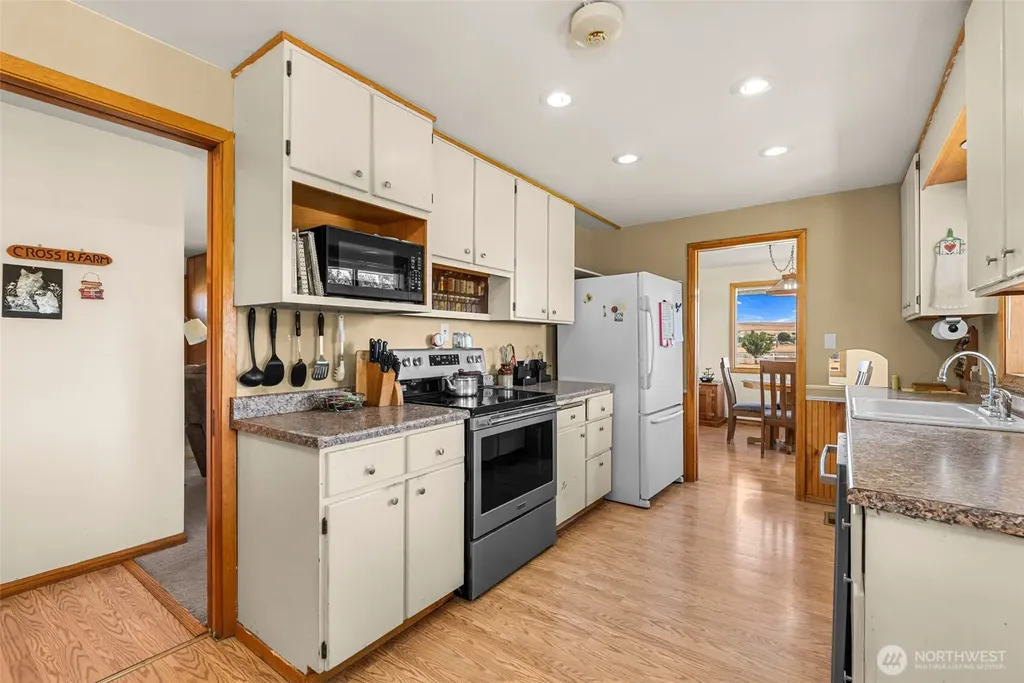 721 Rd 20 NE Soap Lake WA 98851