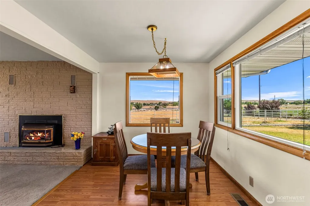 721 Rd 20 NE Soap Lake WA 98851