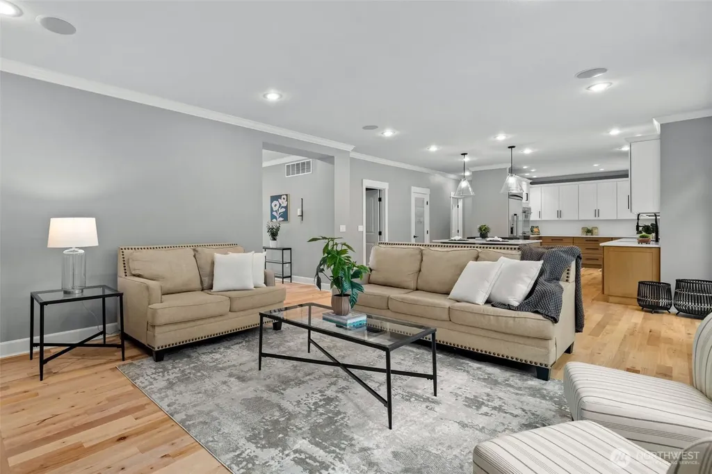 1300 N 27th Place Renton WA 98056