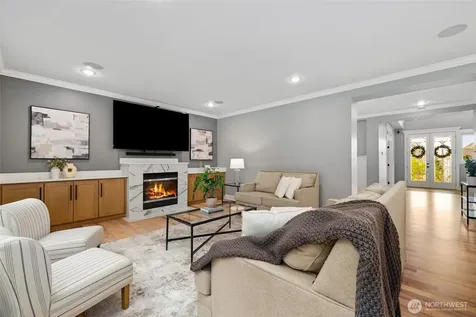 1300 N 27th Place Renton WA 98056