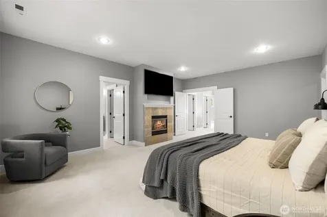 1300 N 27th Place Renton WA 98056