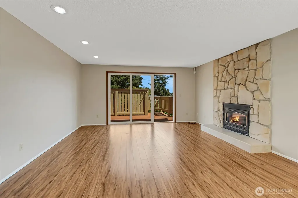 7117 40th Street W Tacoma WA 98466